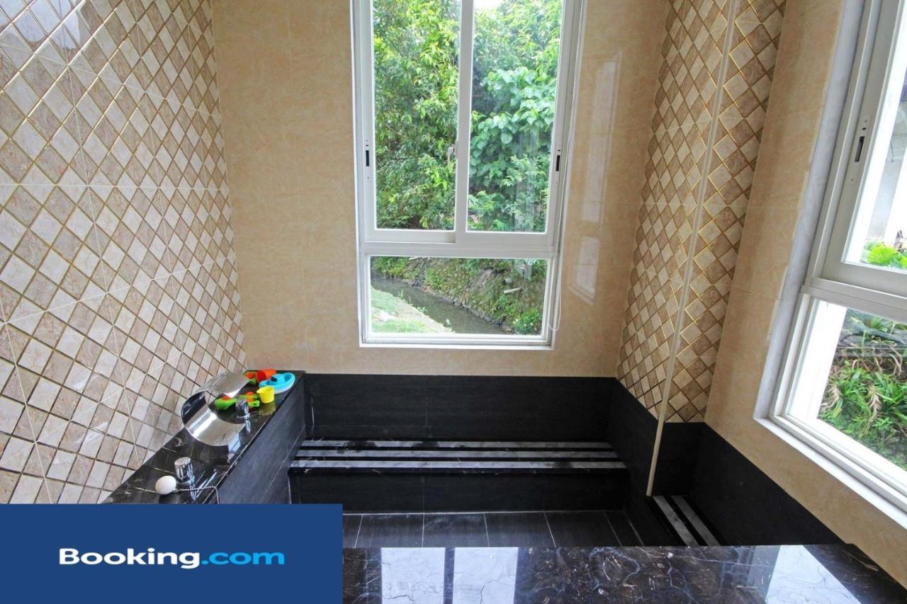 Moly Homestay Джиаоси Екстериор снимка