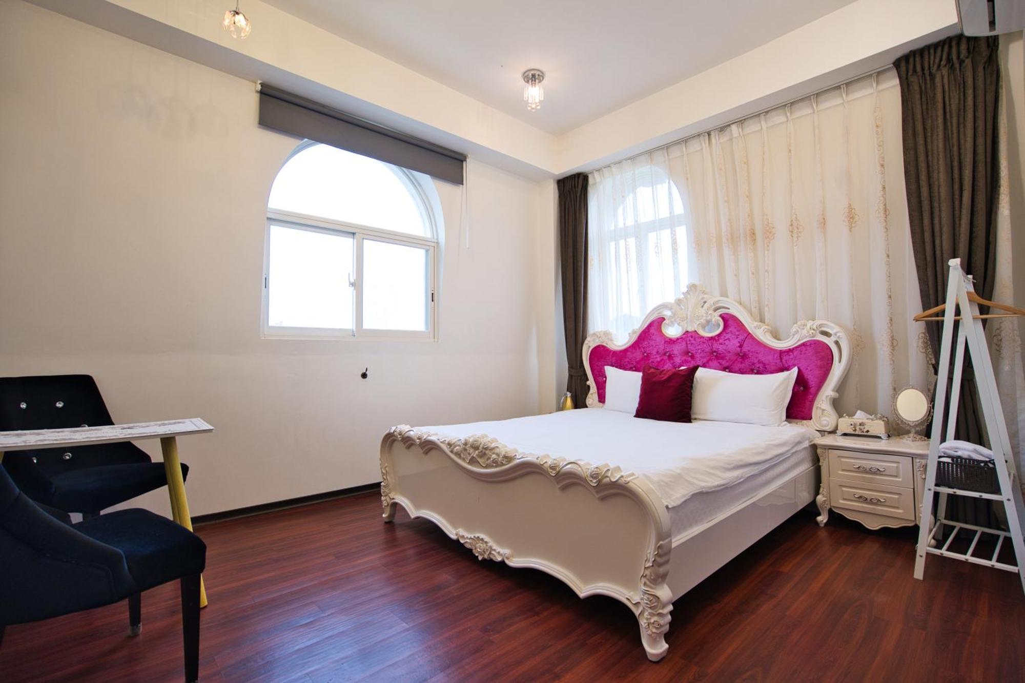 Moly Homestay Джиаоси Екстериор снимка